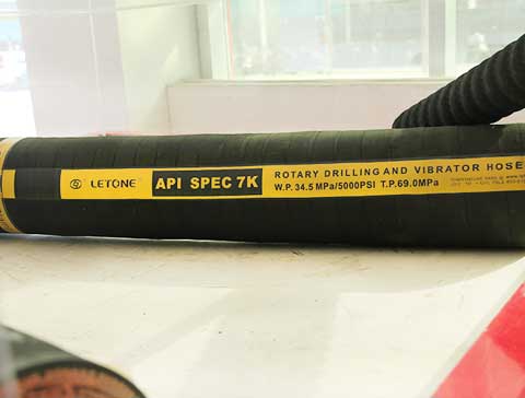 石油鉆采橡膠軟管的使用注意事項(xiàng)